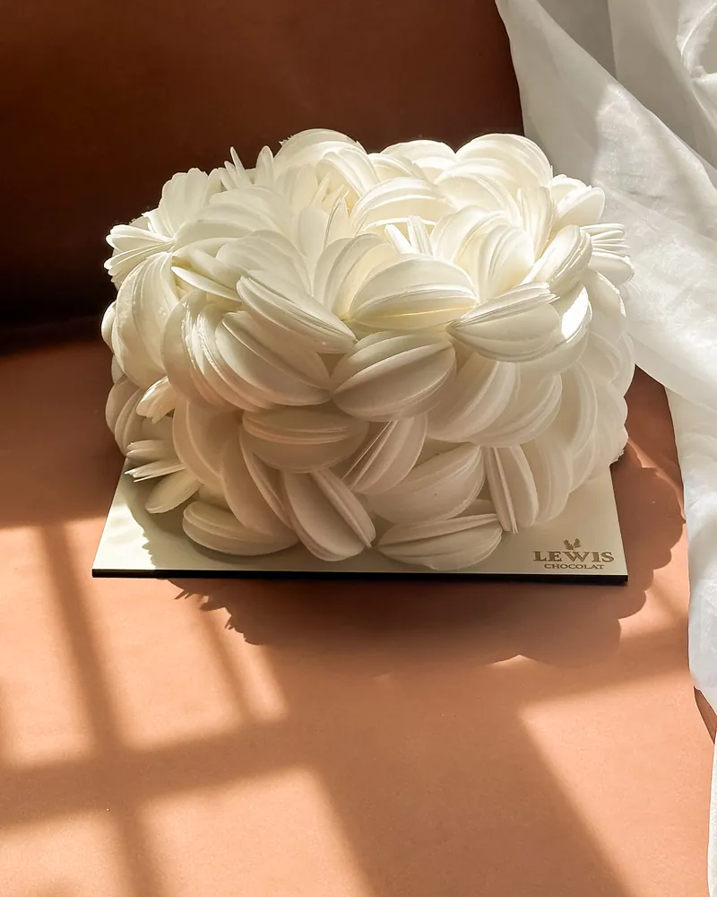 Pastel de pétalos